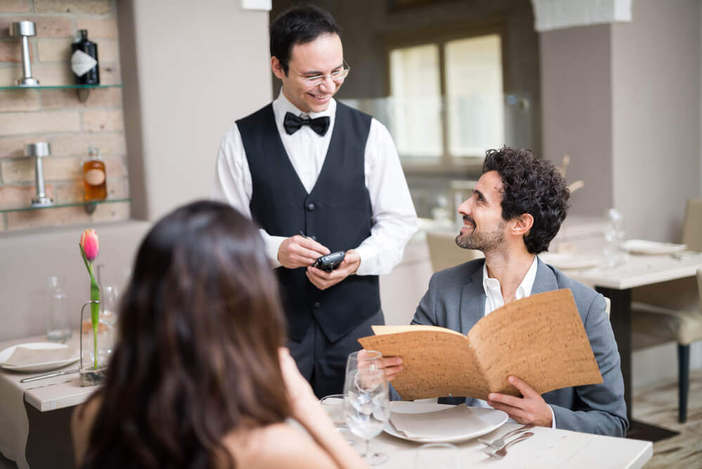 255778-como-manter-um-bom-relacionamento-com-o-cliente-no-restaurante