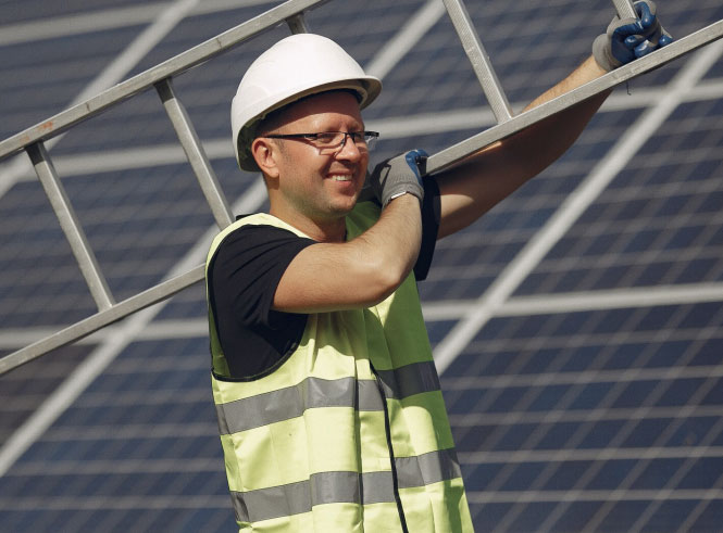 Instalación y mantenimiento de paneles solares y energía fotovoltaica-1