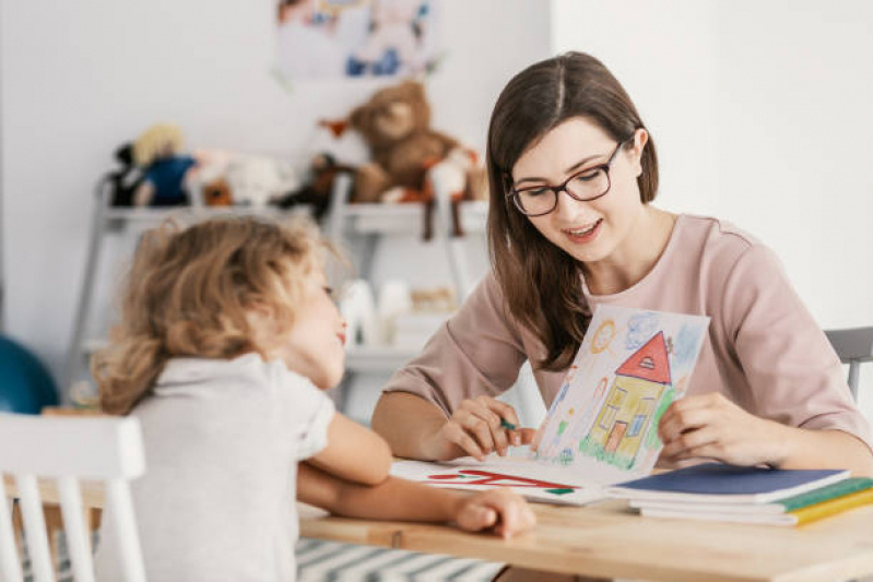 clinica-especializada-em-terapia-aba-para-autismo
